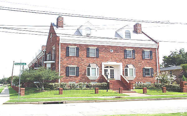 Primary Photo - 3412 Knight St