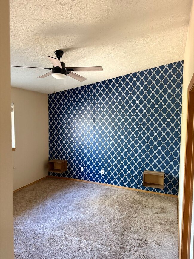 Building Photo - Qualchan Hills Home – 4Bed/3Bath | HOA Community | Coming soon!