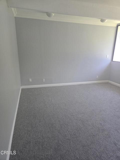Building Photo - 439 E Greystone Ave