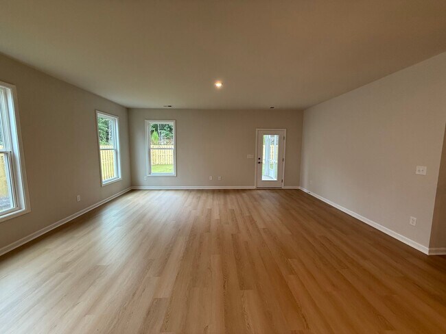 Building Photo - 3099 Blenheim Ct