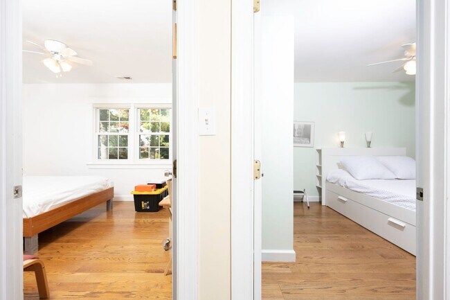 Building Photo - Amazingly Beautiful Colonial - Montgomery Village - Maryland