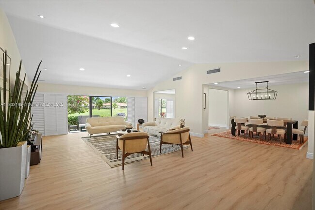 Primary Photo - 3650 N 36th Ave