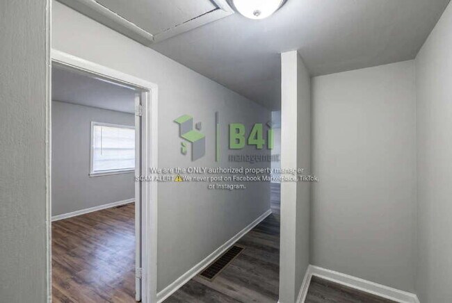 Building Photo - 451 Fairlock Ln NW
