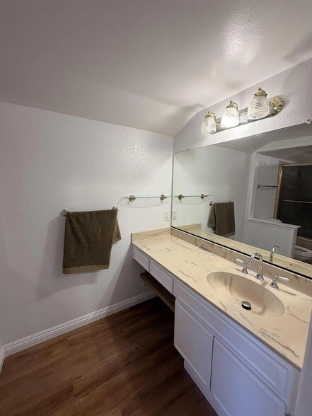 Building Photo - 7538 Hawks Peak Way