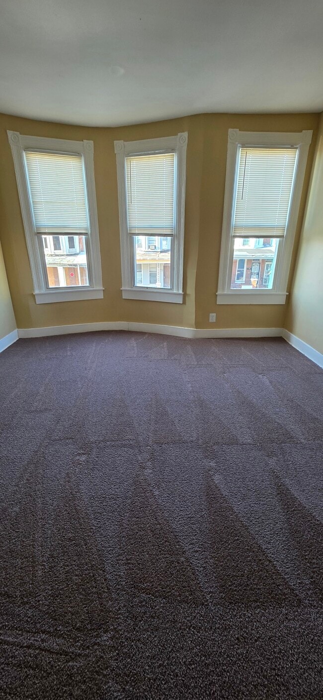 Building Photo - 1809 N Pulaski St