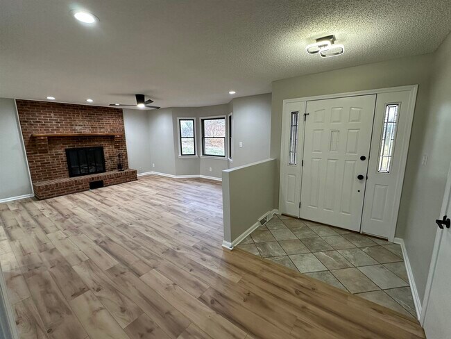 Building Photo - 7269 KY-405