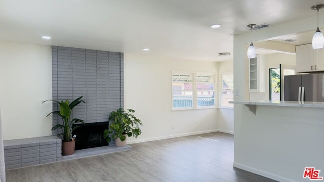 Building Photo - 6403 Barela Ave