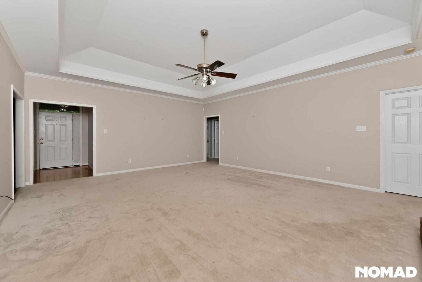 Building Photo - 1219 Loyola Dr