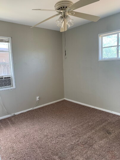 Building Photo - "Charming 3-Bed Oasis with Spacious Living in Prime Lubbock Location!"