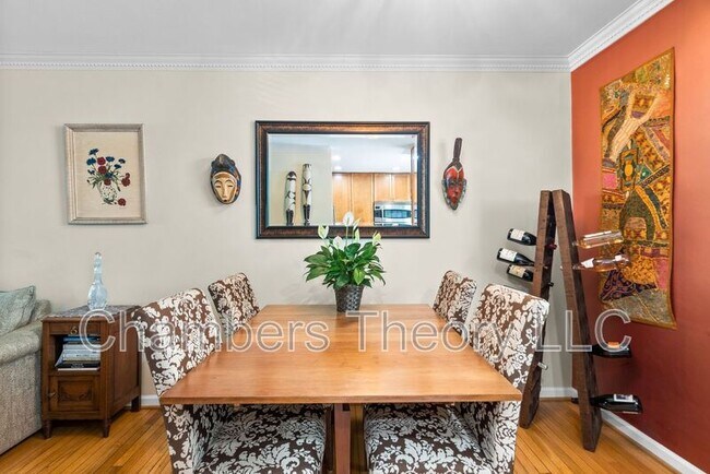 Building Photo - 303 Mt Vernon Ave