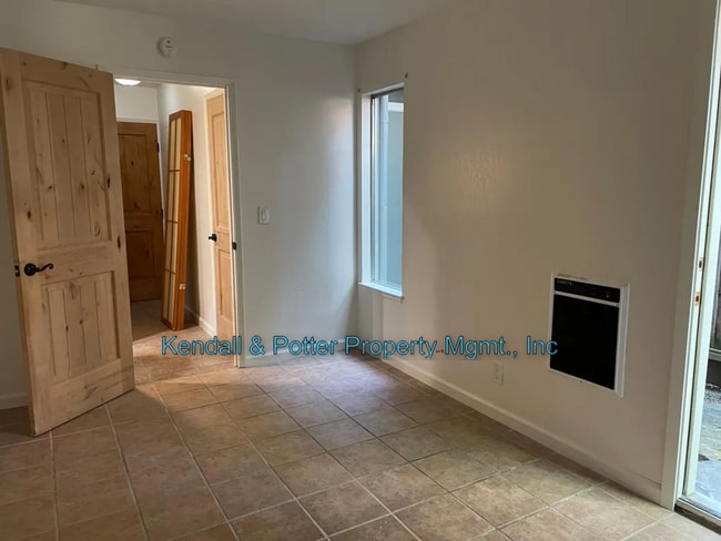 Building Photo - Remodeled Rio Del Mar 1 BR - Utilities Inc...