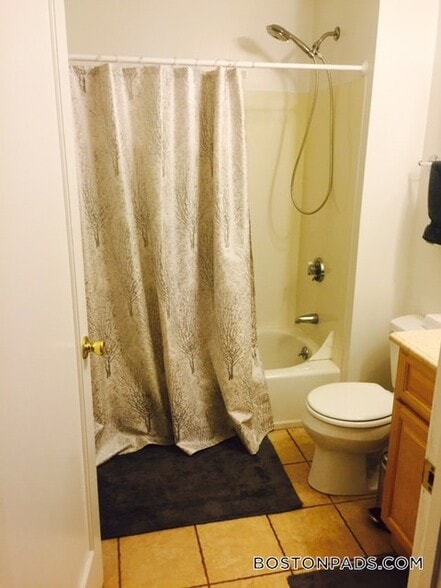 Building Photo - 43 May St