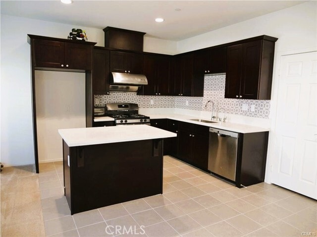 Building Photo - 15364 Lotus Cir