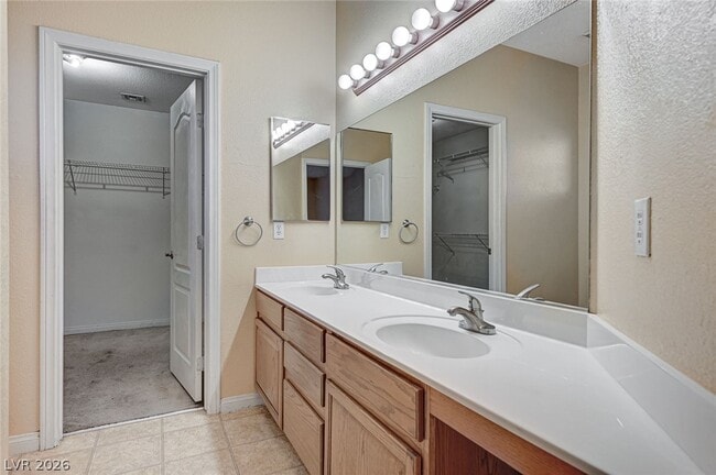 Building Photo - 2760 Red Vista Ct