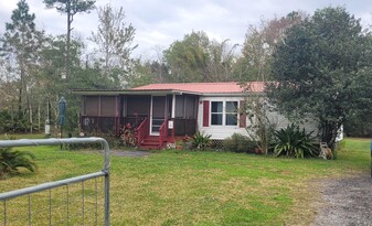 Building Photo - 3180 Green Acres Rd