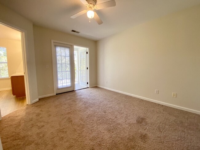 Building Photo - Mill Creek Townhome for Rent!