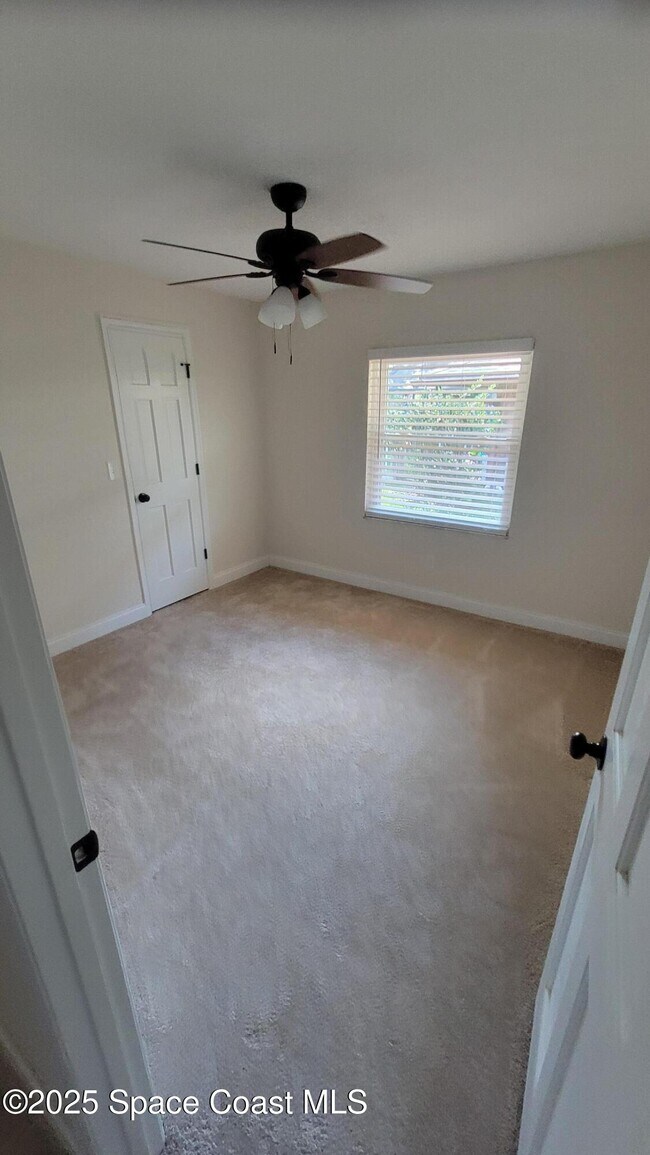 Building Photo - 1209 Bonaventure Dr