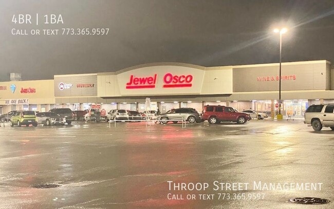 Building Photo - 5709 S Wentworth Ave