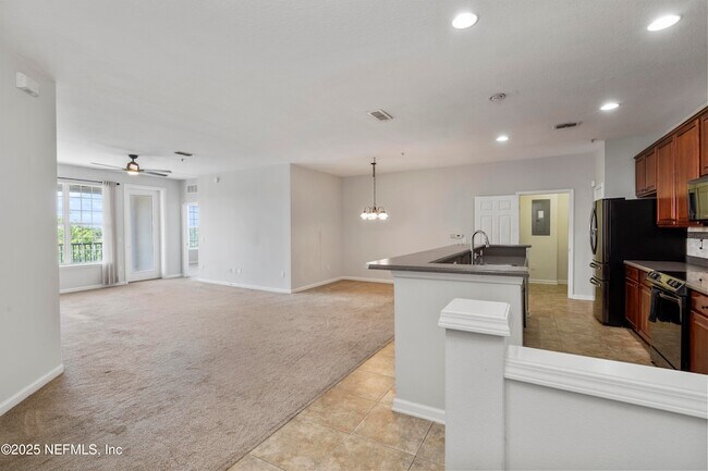 Building Photo - 11251 Campfield Dr