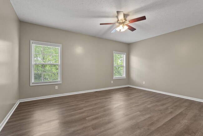 Building Photo - 777 Maidencane Dr