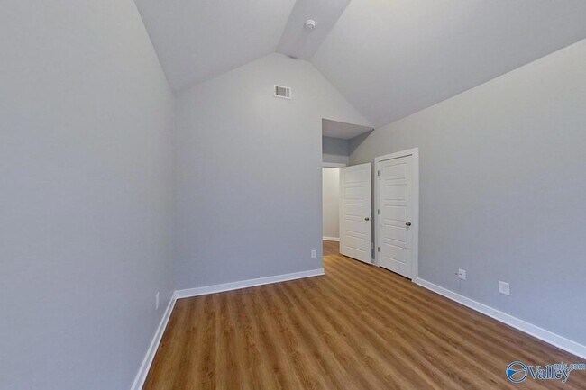 Building Photo - 1389 Old Rd