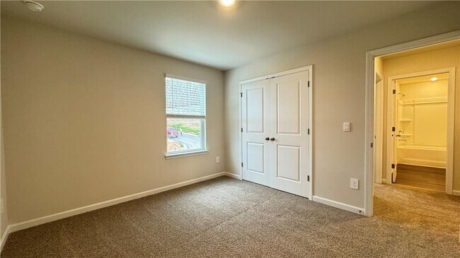 Building Photo - 228 Water Oak Wy