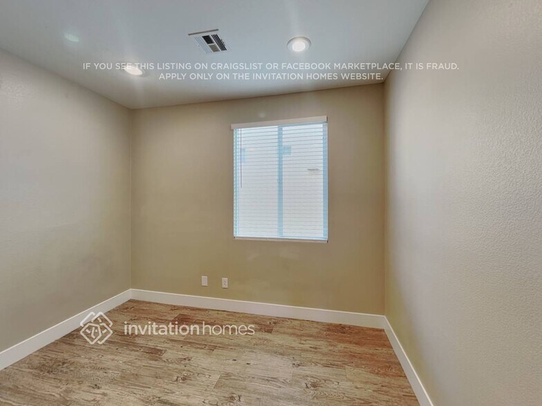 Building Photo - 9137 Horizon Mist Ave