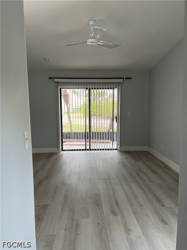 Building Photo - 5111 SW Courtyards Ct