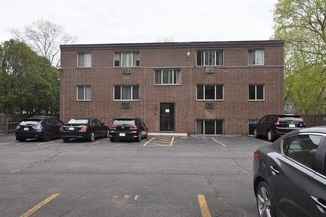 Building Photo - 33 Cogswell Ave