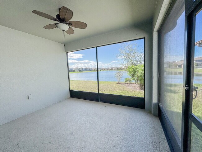 Building Photo - Gorgeous 4 bedroom 2 bath home in luxuriou...