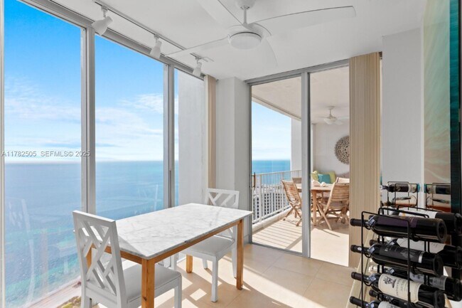 Building Photo - 881 Ocean Dr