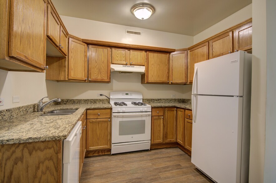 Building Photo - 1817 N Clybourn Ave