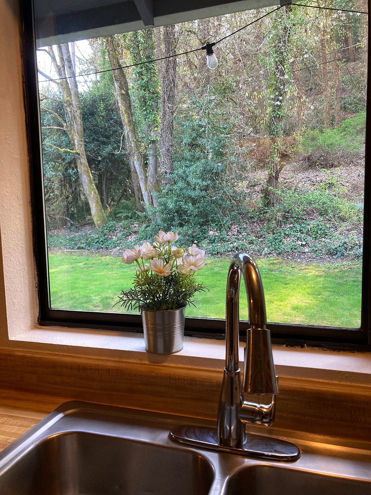 Building Photo - 6021 NW 60th Ave