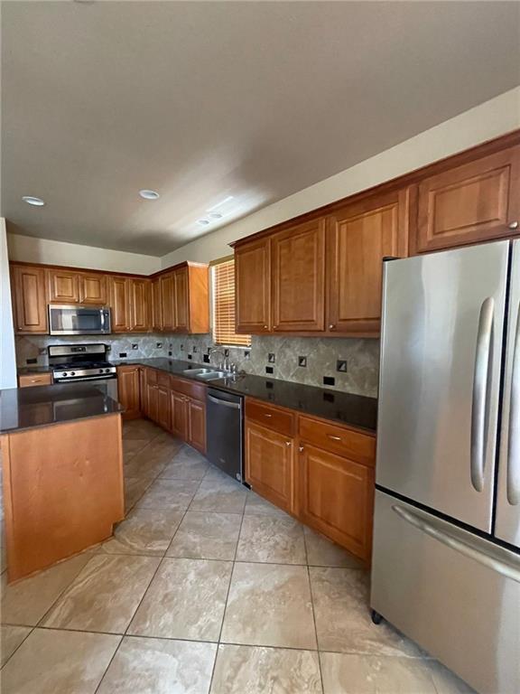 Building Photo - 704 S Frontier Ln