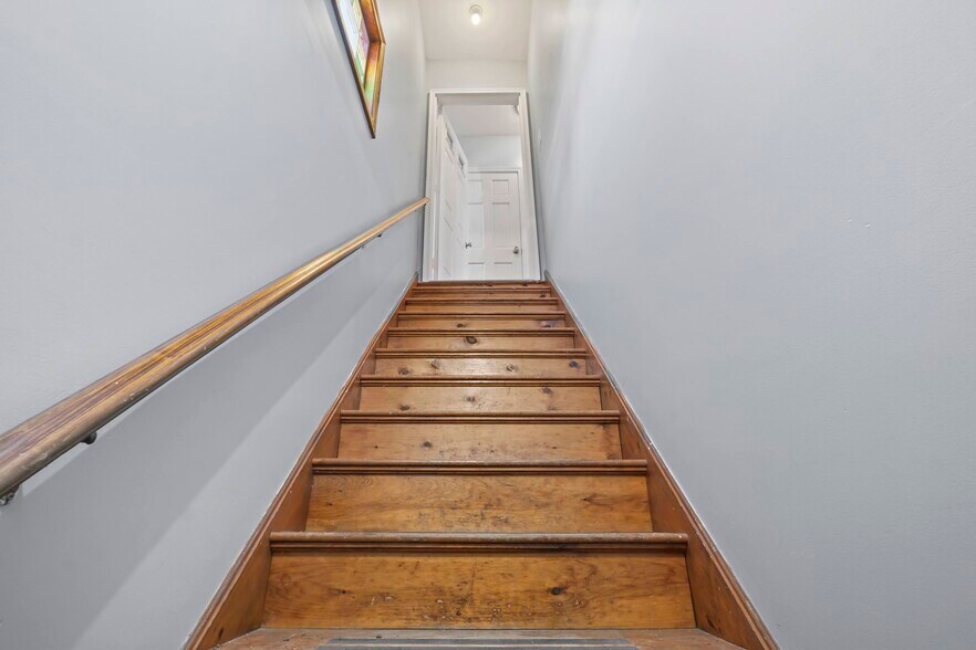 Building Photo - 372 Broadway