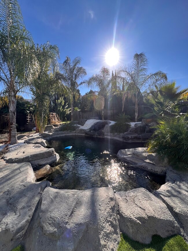 Building Photo - 4108 Falling Leaf Ct