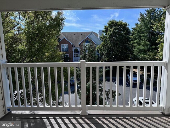 Building Photo - 5960 Millrace Ct