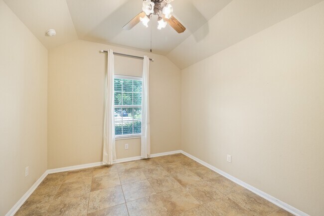 Building Photo - 207 Lockridge Hill Ln