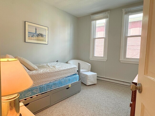 Building Photo - 5 Pirates Ln