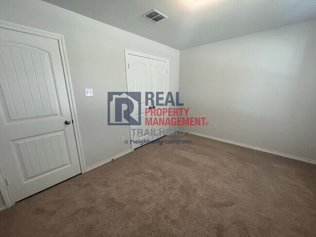 Building Photo - 1809 Barberry Way
