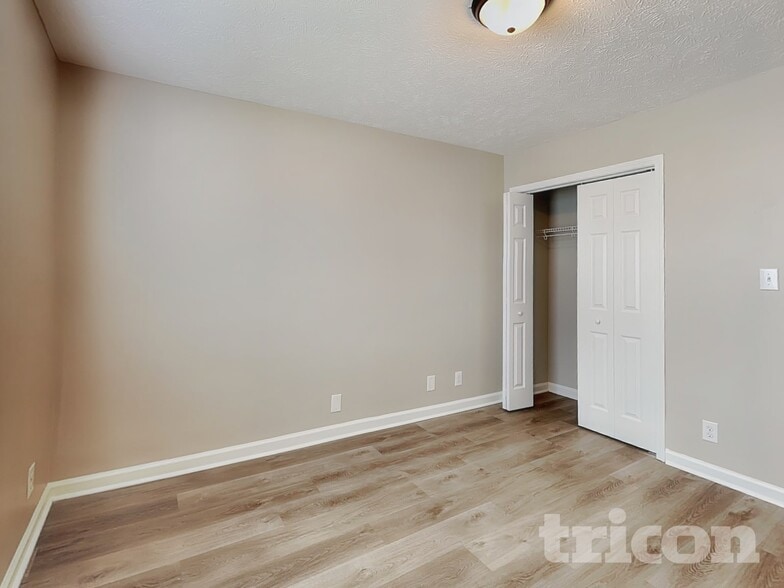 Building Photo - 1616 Broad Cir