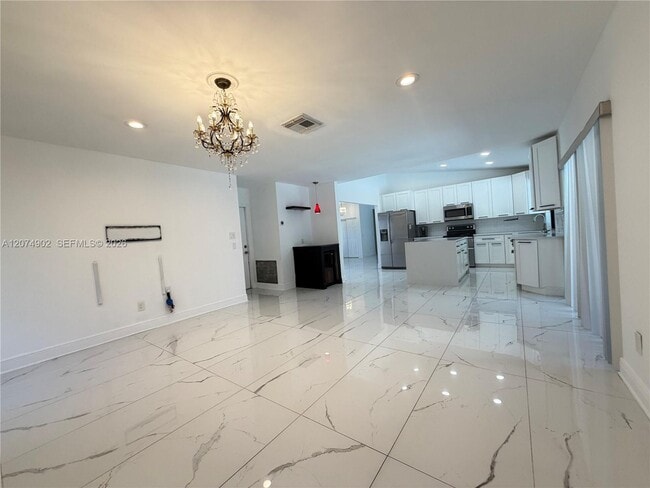 Building Photo - 20888 Sugarloaf Ln