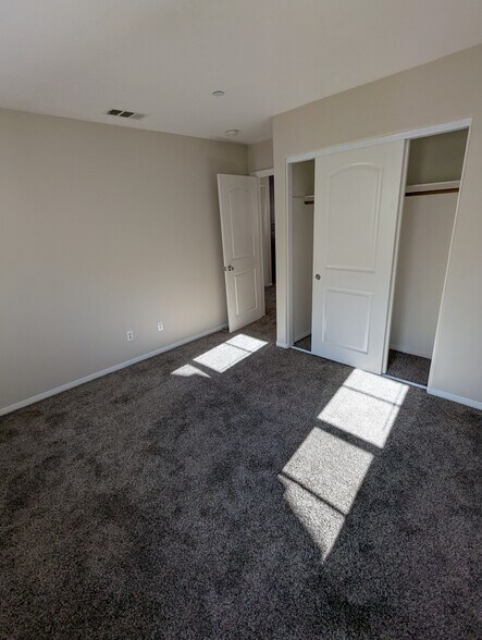 Guest bedroom #2 - 1406 Mosaic Glen
