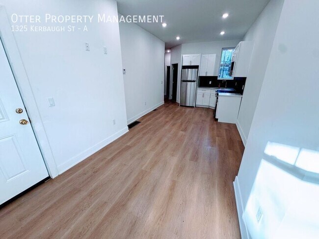 Building Photo - 1325 Kerbaugh St