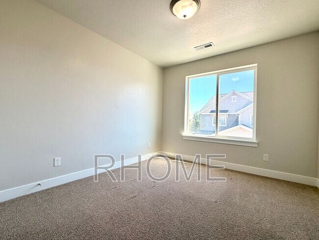 Building Photo - 4102 W 1800 N