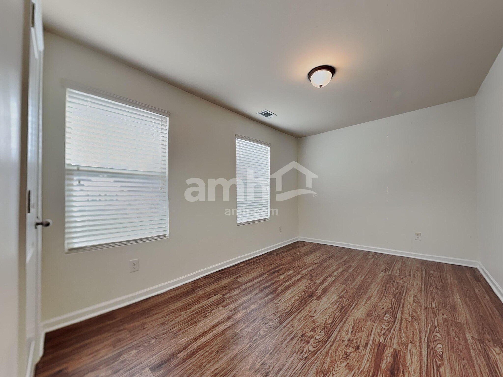 Building Photo - 158 Scotland Dr