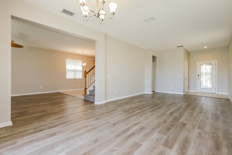 Building Photo - 15516 Long Cypress Dr