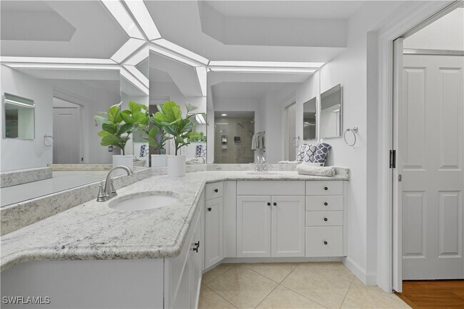 Building Photo - 8701 Piazza Del Lago Cir