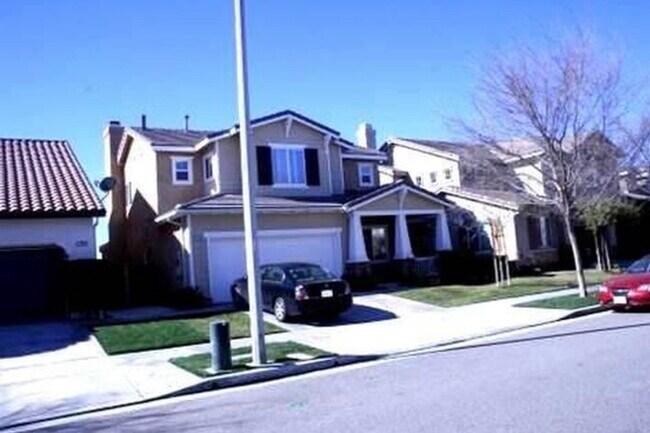 Building Photo - 27955 Alta Vista Ave