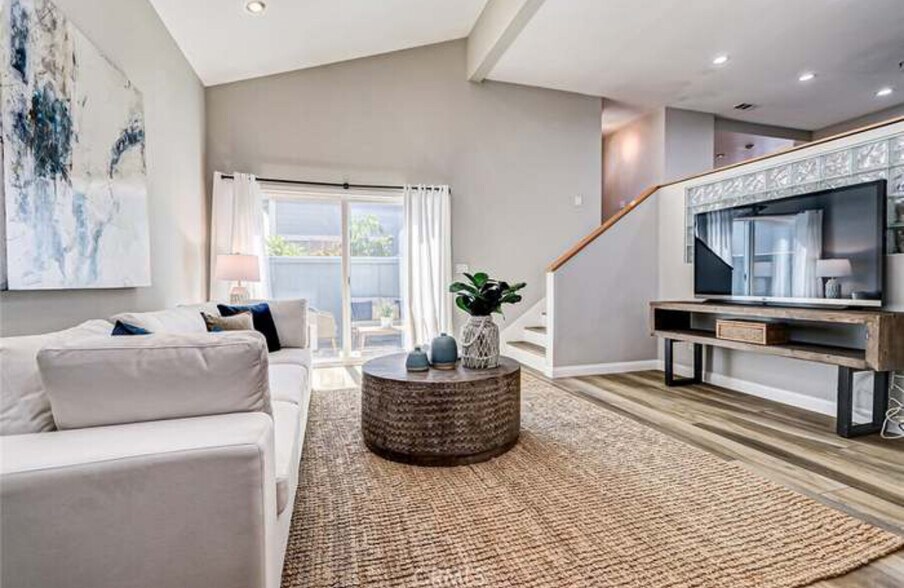 Living room, patio to the right - 2218 Mathews Ave